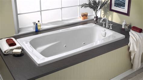 extra large jetted bathtub.